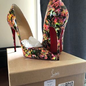 NEVER WORN*CHRISTIAN LOUBOUTIN*